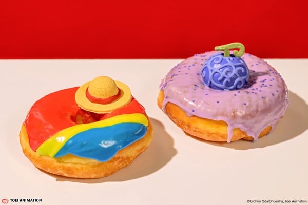 One Piece café donuts