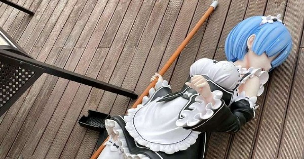 Skeleton Knight In Another World 48 Life-Sized Re:Zero Rem Figure Bites the Dust - Interest - Anime News Network
