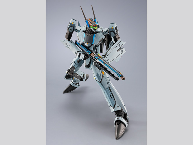 macross-frontier-top-gun-mavrick-04