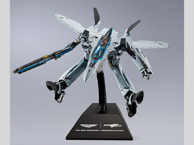 macross-frontier-top-gun-mavrick-07