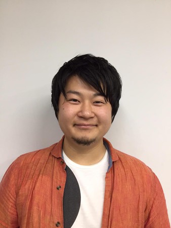 Otakon to Screen Anime Tamago 2016 Pantalones cortos, anfitriones Tak