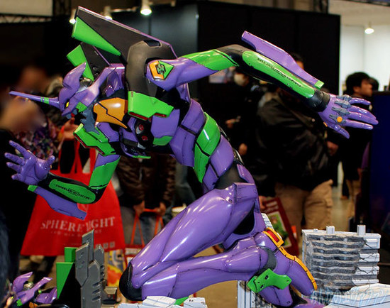 eva 1 statue