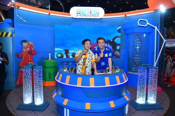 yamaguchi-and-hirata_at-crunchyroll-booth_1