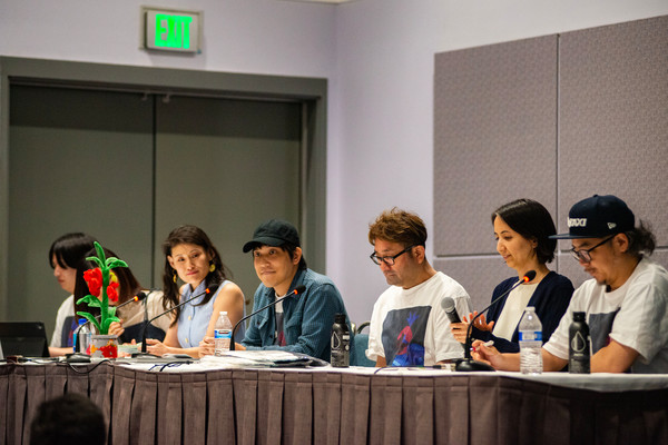 lastblossompanel-3-