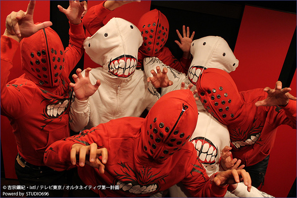 Transform Into Total Eclipse Anime S Aliens With Zip Up Beta Hoodies Interest Anime News Network Transform Into Total Eclipse Anime S Aliens With Zip Up Beta Hoodies Interest Anime News Network