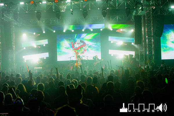 powerglove-live-promo-photo03