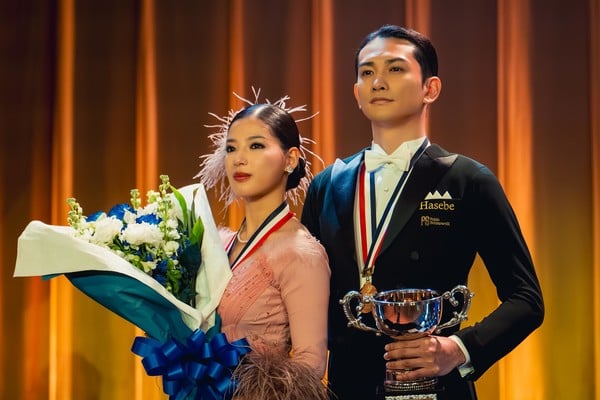 Still from Netflix's live-action 10 Dance film