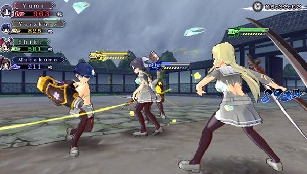 This was the least lecherous screen I could find. After that Morrigan shot, we gotta edge this column back to respectability.