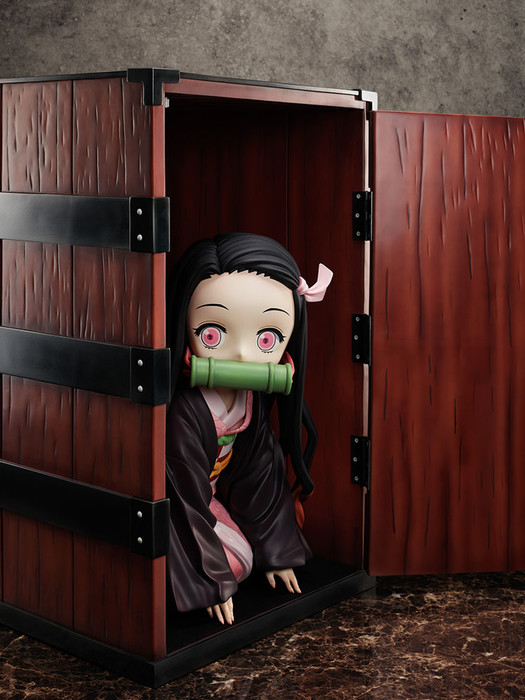 tanjiro figure box